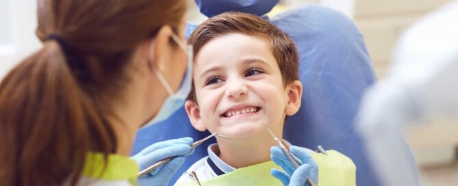 Bright Smiles for Back-to-School: Dental Checkup Time!