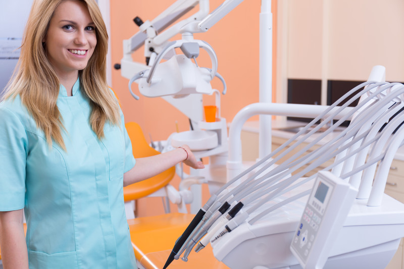 Fall Photo-Ready Smiles: Quick Cosmetic Dental Fixes