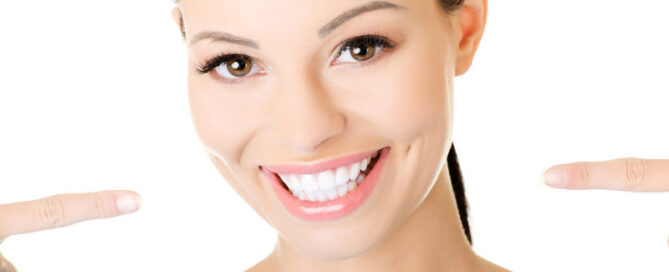 Teeth Whitening for Sensitive Teeth Guide